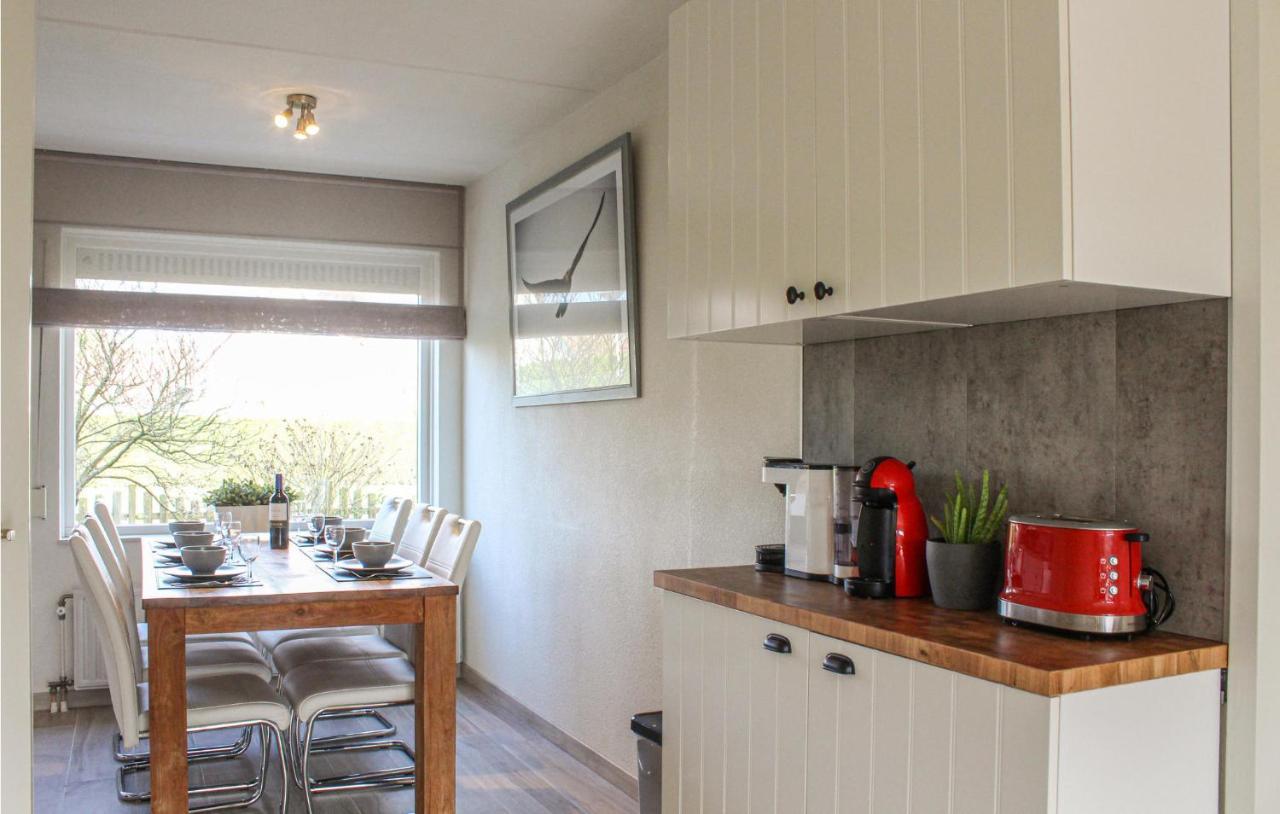 Stunning Home In Breskens With Kitchen Esterno foto